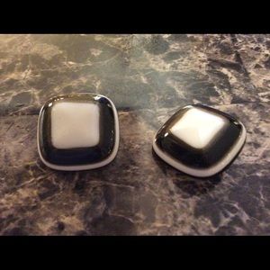 Blk and white earrings